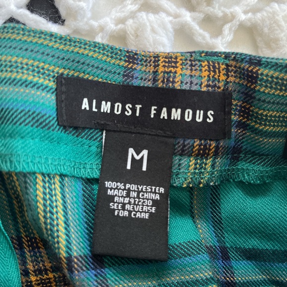 NWT plaid pleated mini skirt size M by Almost Famous marked M see measurements - Picture 8 of 8